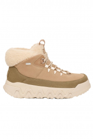 UGG w-terretrail-cozy-lace