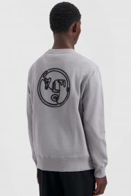 Olaf Hussein Nostalgia face crewneck