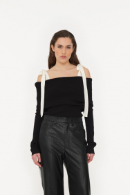 Rotate off-shoulder-strap-kni